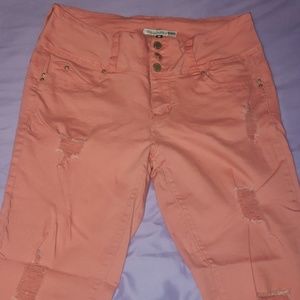 YMI booty lift capri